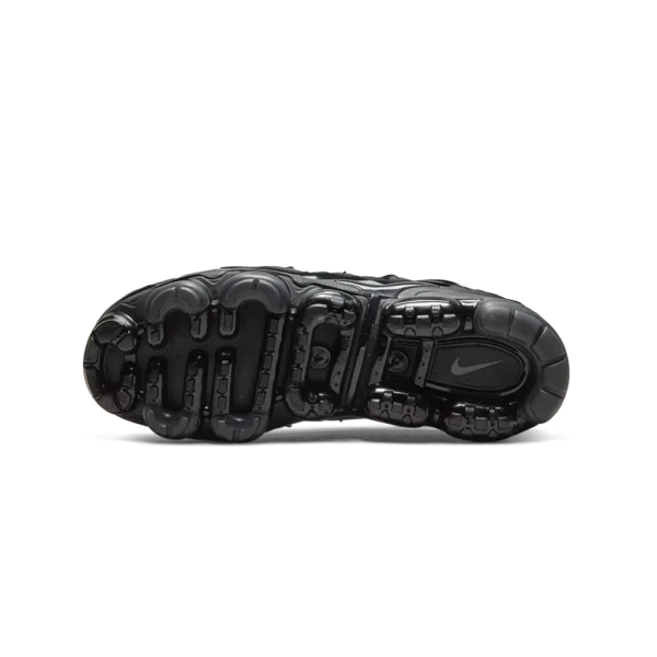 ⁦Nike Air Vapormax Plus Black⁩ – תמונה ⁦4⁩
