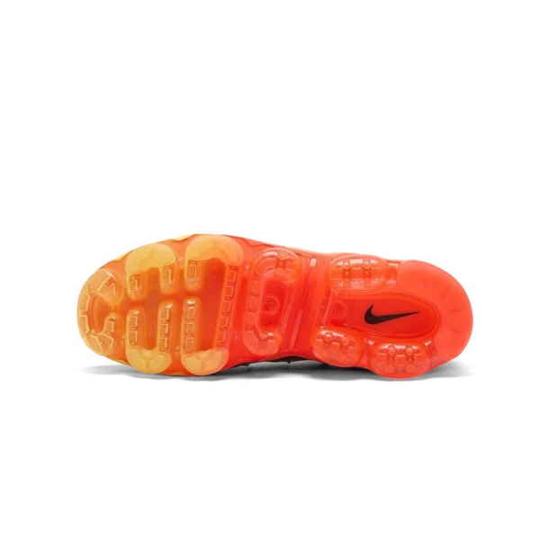 ⁦Nike Air VaporMax Plus Fresh⁩ – תמונה ⁦4⁩