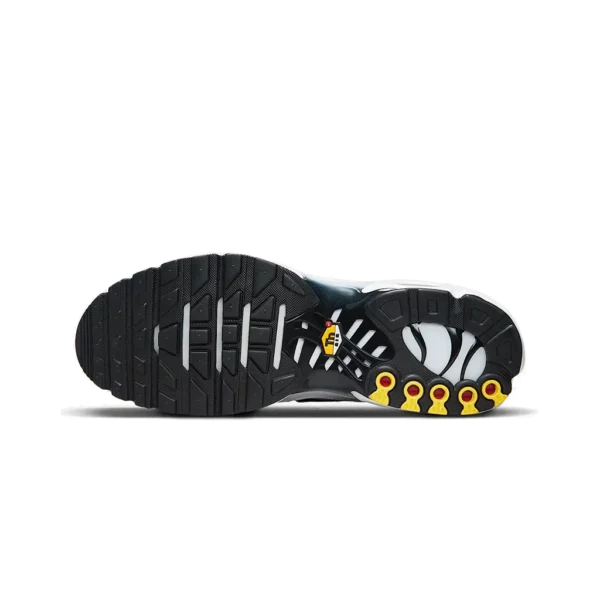 ⁦Nike Air Max Plus White Black Metallic Pewter⁩ – תמונה ⁦5⁩
