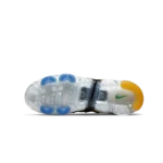 ⁦Nike Air VaporMax Plus Live Together Play⁩ – תמונה ⁦5⁩