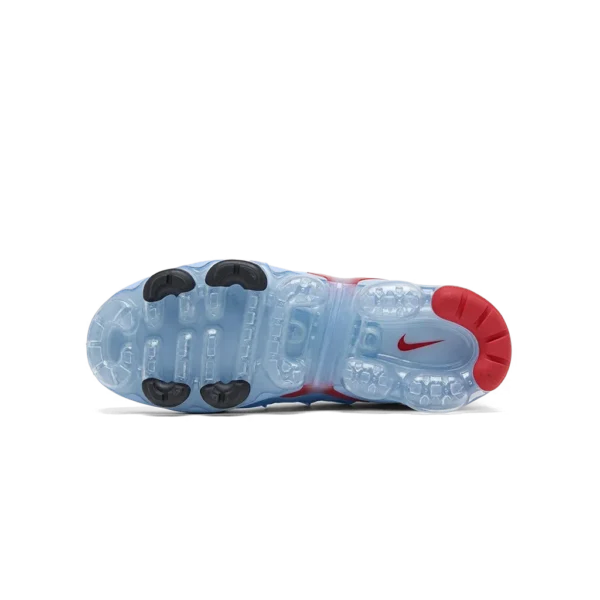 ⁦Nike Air VaporMax Plus University Red⁩ – תמונה ⁦5⁩