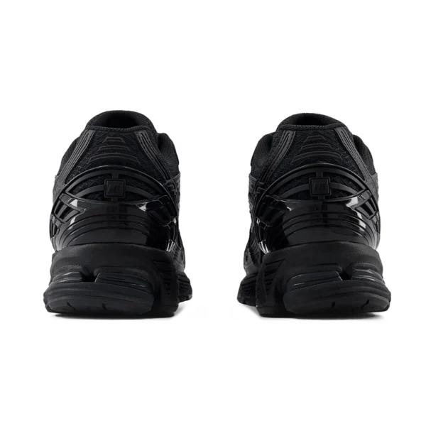 ⁦New Balance 1906 Triple Black⁩ – תמונה ⁦3⁩