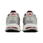 ⁦New Balance1906 Silver Crimson Pulse⁩ – תמונה ⁦3⁩
