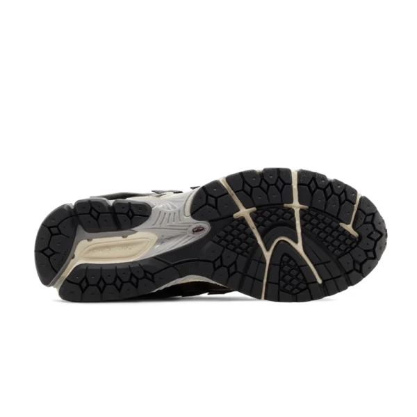 ⁦New Balance 1906 "Tech Explosion" Silver Metallic Gold⁩ – תמונה ⁦4⁩