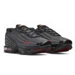 ⁦Nike Air Max Plus 3 Black Reflective Silver University Red⁩ – תמונה ⁦2⁩