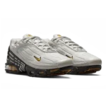 ⁦Nike Air Max Plus 3 Light Bone University Gold⁩ – תמונה ⁦2⁩