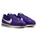 ⁦Nike Cortez Purple Alabaster Safety Orange Summit White⁩ – תמונה ⁦2⁩