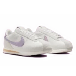 ⁦Nike Cortez Sail Club Gold Iced Lilac⁩ – תמונה ⁦2⁩