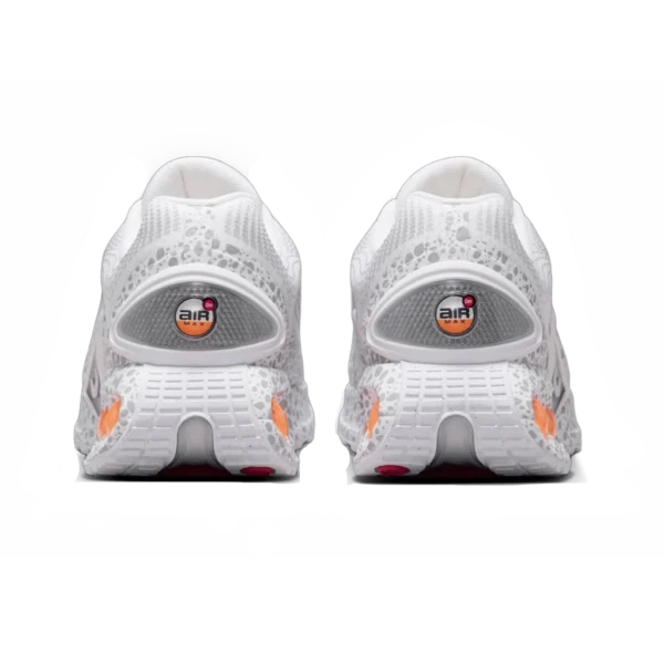 ⁦Nike Air Max Dn "Electric White" White Metallic Silver⁩ – תמונה ⁦3⁩
