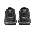 ⁦Nike Air Max Plus 3 Black Graphic⁩ – תמונה ⁦3⁩