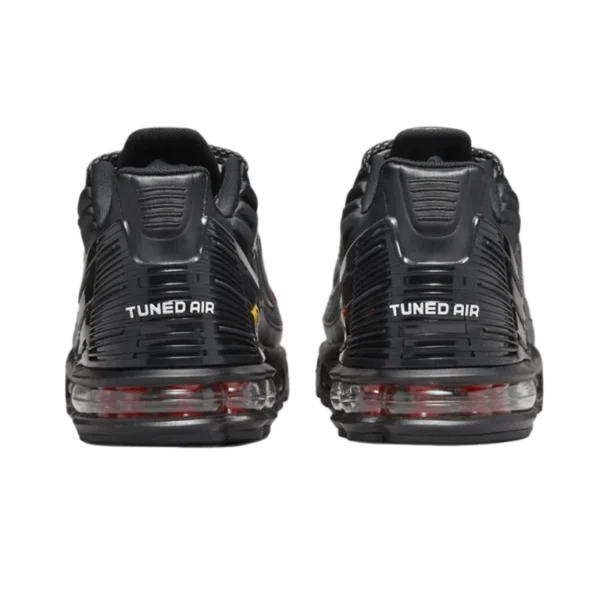 ⁦Nike Air Max Plus 3 Black Reflective Silver University Red⁩ – תמונה ⁦3⁩