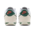 ⁦Nike Cortez "All Petals United" White Green⁩ – תמונה ⁦3⁩