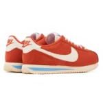 ⁦Nike Cortez Picante Red University Blue Coconut Milk Sail⁩ – תמונה ⁦3⁩