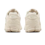 ⁦Nike Zoom Vomero 5 Sail Light Orewood Brown⁩ – תמונה ⁦3⁩
