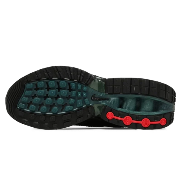 ⁦Nike Air Max Dn x Supreme Black Galactic Jade⁩ – תמונה ⁦4⁩