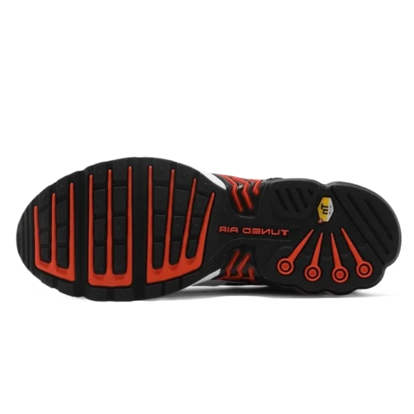 ⁦Nike Air Max Plus 3 White Black Gunsmoke Team Orange⁩ – תמונה ⁦4⁩