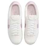 ⁦Nike Cortez Sail Club Gold Iced Lilac⁩ – תמונה ⁦4⁩