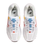 ⁦Nike Zoom Vomero 5 White Picante Red⁩ – תמונה ⁦4⁩