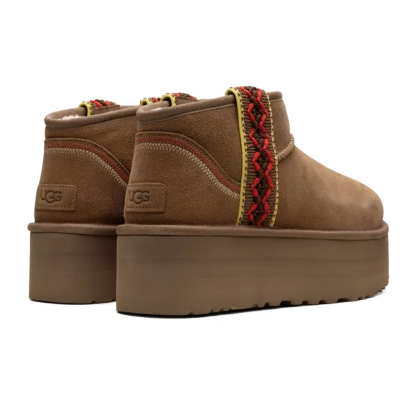 ⁦UGG Classic Ultra Mini Braid Plat Chestnut⁩ – תמונה ⁦3⁩
