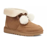 ⁦UGG Kyrina Bow Pom Chestnut⁩ – תמונה ⁦2⁩