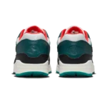 ⁦Air Max 1 x LeBron James “Liverpool”⁩ – תמונה ⁦3⁩