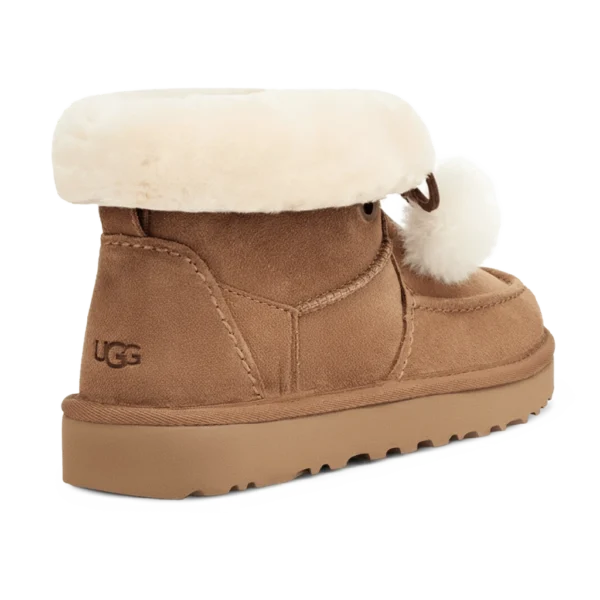 ⁦UGG Kyrina Bow Pom Chestnut⁩ – תמונה ⁦3⁩