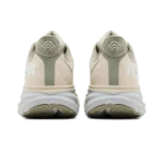 ⁦HOKA Clifton 9 Oat Milk Barley⁩ – תמונה ⁦3⁩