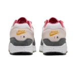 ⁦Air Max 1 Easter Celebration⁩ – תמונה ⁦3⁩