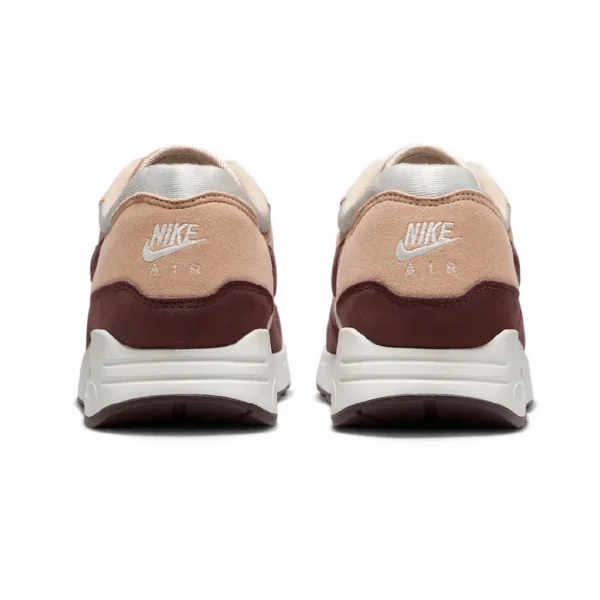 ⁦Air Max 1 x Kids of Immigrants “Big Bubble" Metallic Gold Grain⁩ – תמונה ⁦3⁩