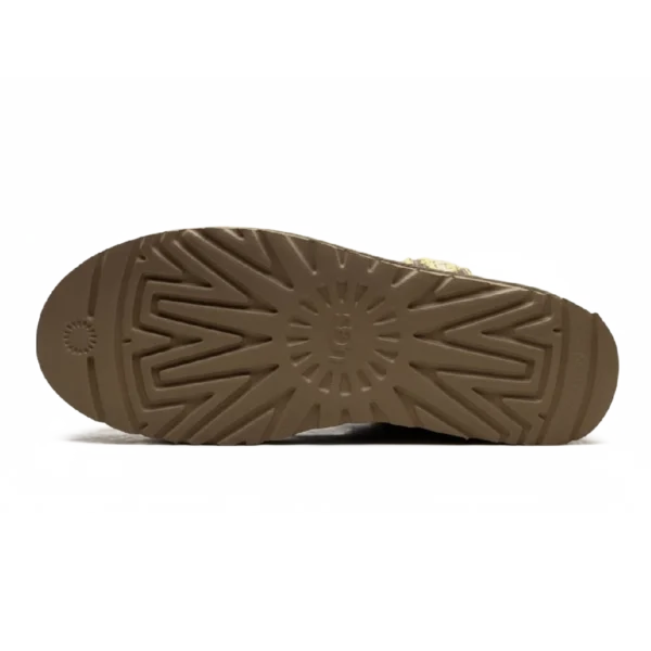 ⁦UGG Classic Ultra Mini Platform Braid Burnt Olive⁩ – תמונה ⁦4⁩