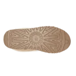 ⁦UGG Kyrina Bow Pom Chestnut⁩ – תמונה ⁦5⁩