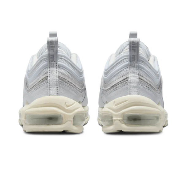 ⁦Nike Air Max 97 Pure Platinum Wolf Grey Sail⁩ – תמונה ⁦3⁩