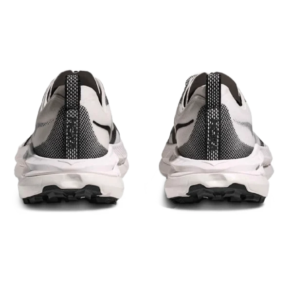 ⁦HOKA Mafate Speed 4 Lite “Stealth Tech Pack" White Black⁩ – תמונה ⁦3⁩