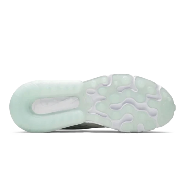 ⁦Nike Air Max 270 React Light Gradient⁩ – תמונה ⁦4⁩