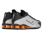 ⁦Nike Shox R4 Bright Mandarin⁩ – תמונה ⁦3⁩