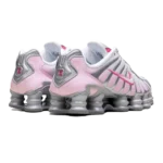 ⁦Nike Shox TL Metallic Platinum Pink Foam⁩ – תמונה ⁦3⁩