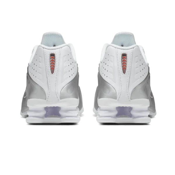 ⁦Nike Shox R4 White Metallic Silver⁩ – תמונה ⁦3⁩