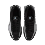 ⁦Nike Shox R4 Metallic Silver Psychic Blue⁩ – תמונה ⁦4⁩