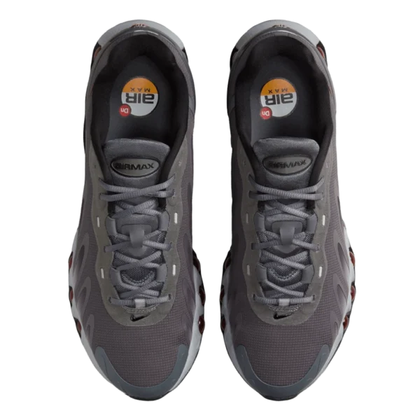 ⁦Nike Air Max DN8 Iron Grey Bright Crimson⁩ – תמונה ⁦4⁩
