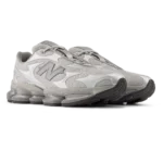 ⁦New Balance 2000 Silver Metallic⁩ – תמונה ⁦2⁩