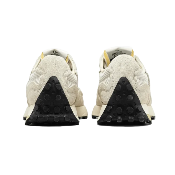 ⁦New Balance 327 "Protection Pack" Turtledove⁩ – תמונה ⁦3⁩