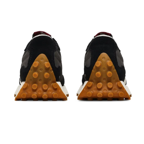 ⁦New Balance 327 Black⁩ – תמונה ⁦3⁩
