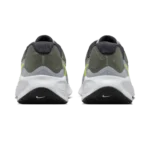⁦Nike Revolution 7 Wolf Grey Volt⁩ – תמונה ⁦3⁩