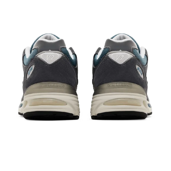 ⁦New Balance 991 x Kith “Osaka Pack" Asphalt Oyster Mushroom⁩ – תמונה ⁦3⁩