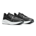 ⁦Nike Air Zoom Winflo 7 Shield Black Cool Grey⁩ – תמונה ⁦2⁩