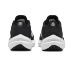 ⁦Nike Winflo 10 Black White⁩ – תמונה ⁦3⁩