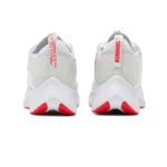 ⁦Nike Zoom Fly 4 Platinum Tint Siren Red⁩ – תמונה ⁦3⁩