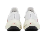 ⁦Nike Zoom Fly 5 "Eliud Kipchoge" White Chile Red Coconut Milk⁩ – תמונה ⁦3⁩