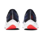 ⁦Nike Air Zoom Winflo 7 Midnight Navy Crimson⁩ – תמונה ⁦3⁩