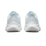 ⁦Nike Zoom Winflo 8 Summit White Metallic Silver⁩ – תמונה ⁦3⁩